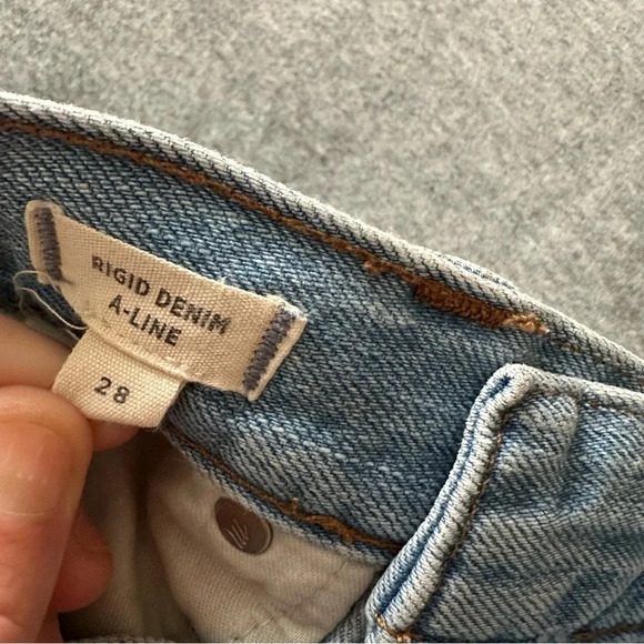 Madewell denim skirt distressed raw hem rigid denim Aline size 28 - Picture 3 of 7
